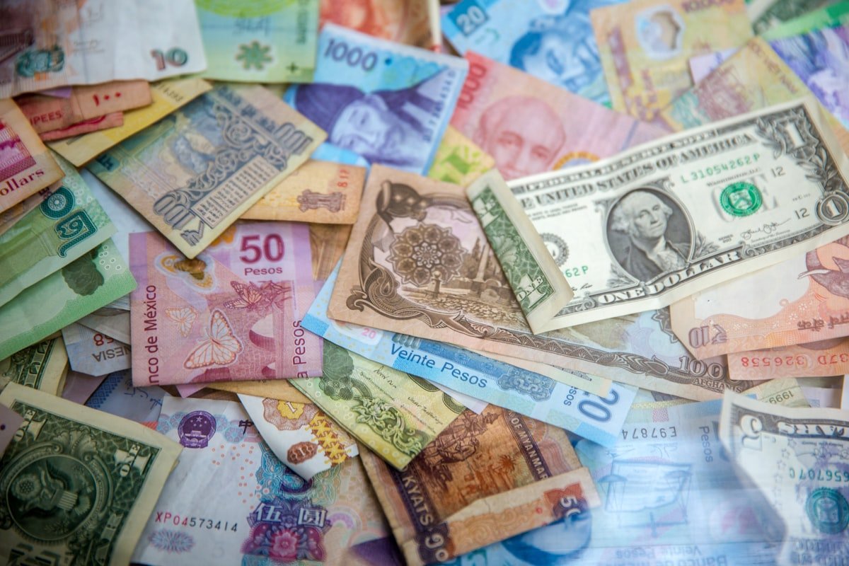 Currency and money for FX adjustments